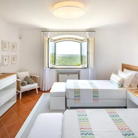 Sleeps 8 Pool Air Con 博利凯梅